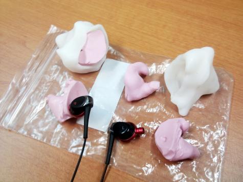 Moulding silicone earbuds