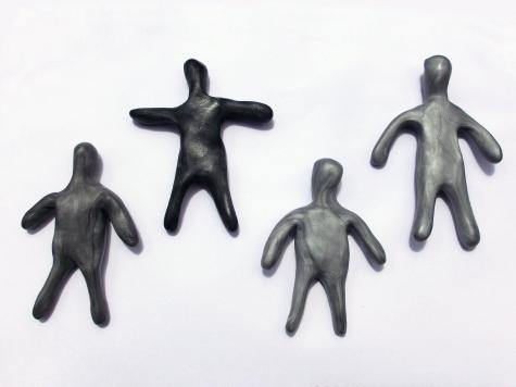 Metallic figurines