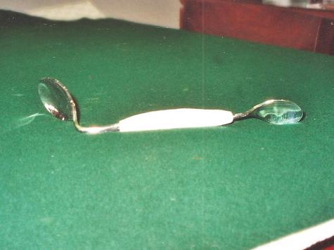 Double sided spoon